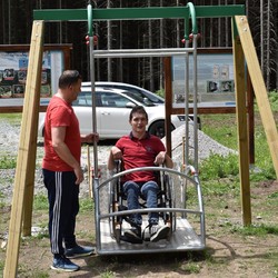 Garçons et filles, escaladons ensemble le mont Konjuh ! Image 4